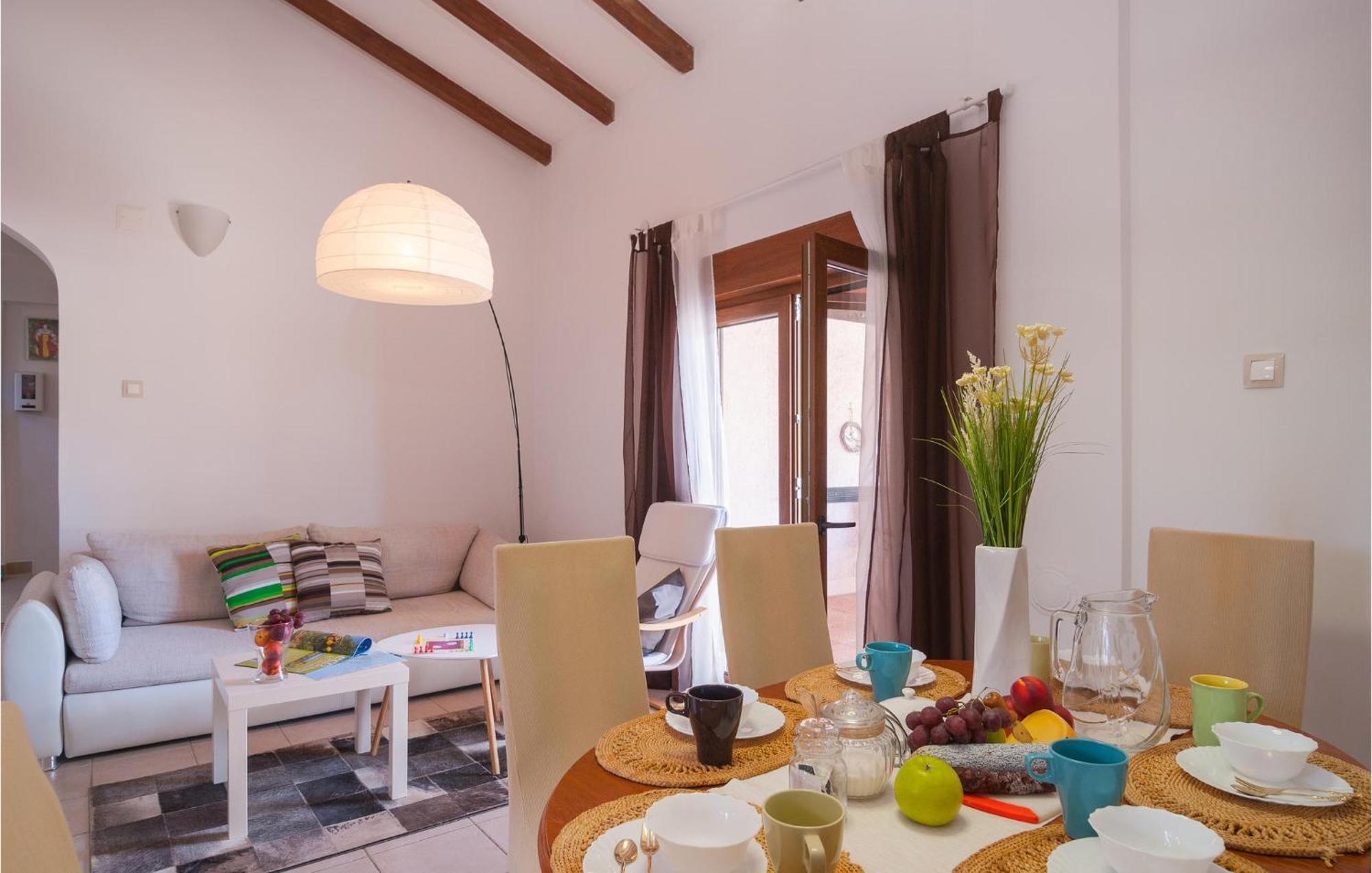 Cozy Home In Mudri Dolac With Kitchen Basina Exterior foto